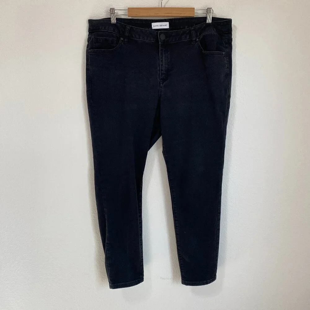 Lane Bryant Black Signature Fit Mid-Rise Skinny Jeans size 18 with Flex Magic
